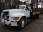 (#30575) 1999 FORD Model F-800 Single Axle Flatbed Truck