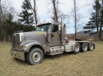 2002 INTERNATIONAL Model 9900iX Eagle Tri-Axle Truck Tractor