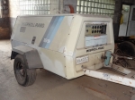 1995 INGERSOLL-RAND 185CFM Portable Air Compressor, s/n 250438UJF327