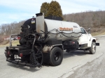 1996 FORD Model F-800 Single Axle Distributer Truck