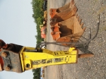 HITACHI 160 Attachments