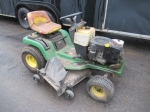 JOHN DEERE Model STX46 Riding Mower, s/n M00STXI273438