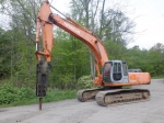 2001 HITACHI Model EX330LC-5 Hydraulic Excavator, s/n 1H1P022566