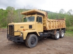 1975 INTERNATIONAL Model F-5070 Tandem Axle Dump Truck