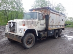 1975 FORD Model LNT800 Tandem Axle Lube Truck