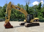 2004 CATERPILLAR Model 320CL Hydraulic Excavator, s/n PAB01552