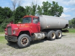 1987 MACK Model R686ST Tandem Axle Fuel Truck