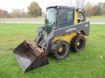 2012 JOHN DEERE Model 318D Skid Steer Loader, s/n 220072