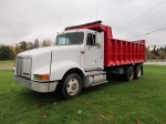 1993 INTERNATIONAL Model 9400 Tandem Axle Dump Truck