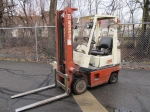 1990 NISSAN Model CPH01A15V, 3,000 lb Cushion Tired Forklift