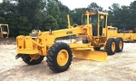 JOHN DEERE Model 670B Motor Grader